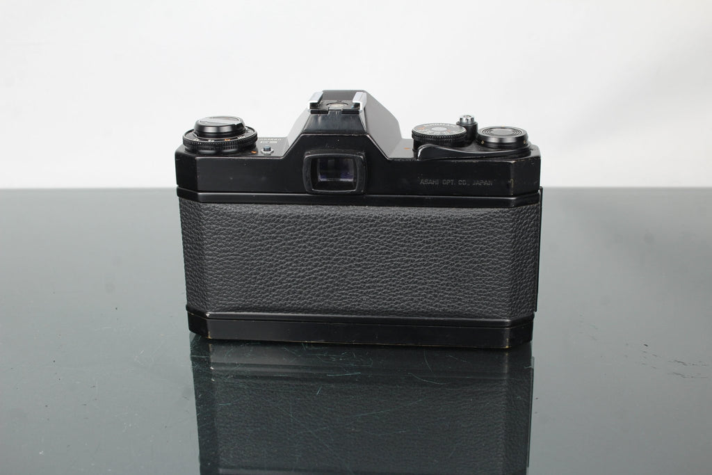 Pentax Asahi ES + Takumar 55mm f/2 M42 lens - Dutch|Thrift