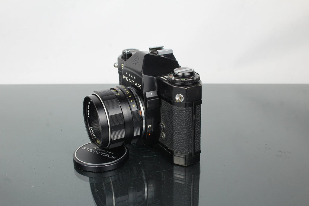 Pentax Asahi ES + Takumar 55mm f/2 M42 lens - Dutch|Thrift