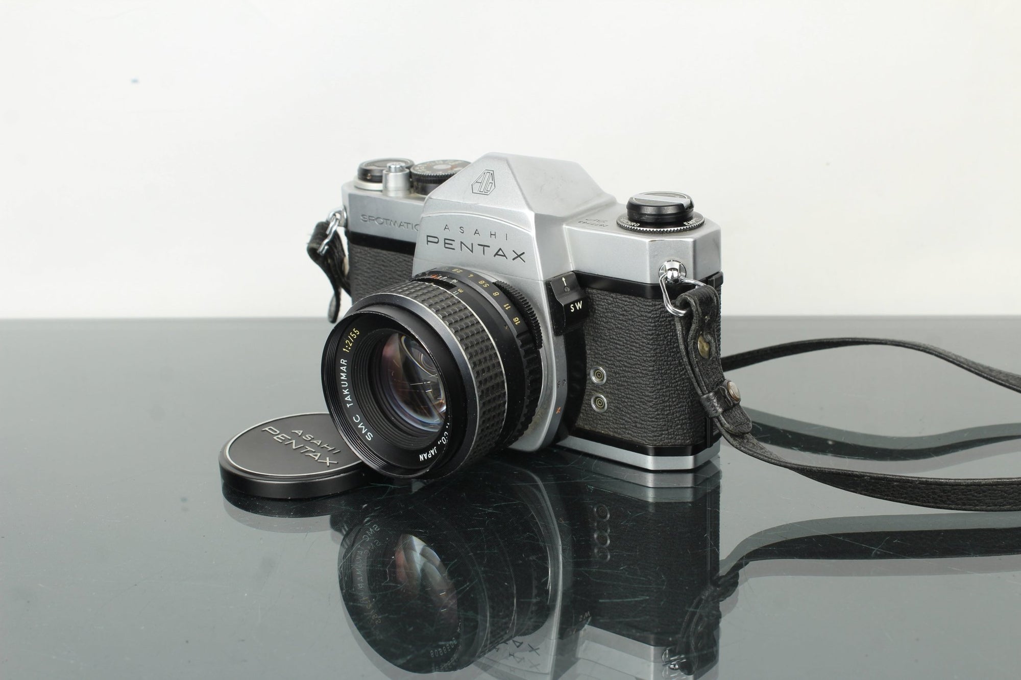 Pentax Asahi Spotmatic + 55mm f/2 Asahi Takumar M42 lens - Dutch|Thrift