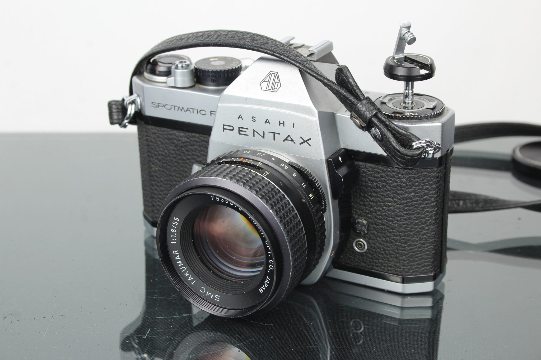 Pentax Asahi Spotmatic F + SMC Takumar 55mm f/1.8 M42 lens – Dutch