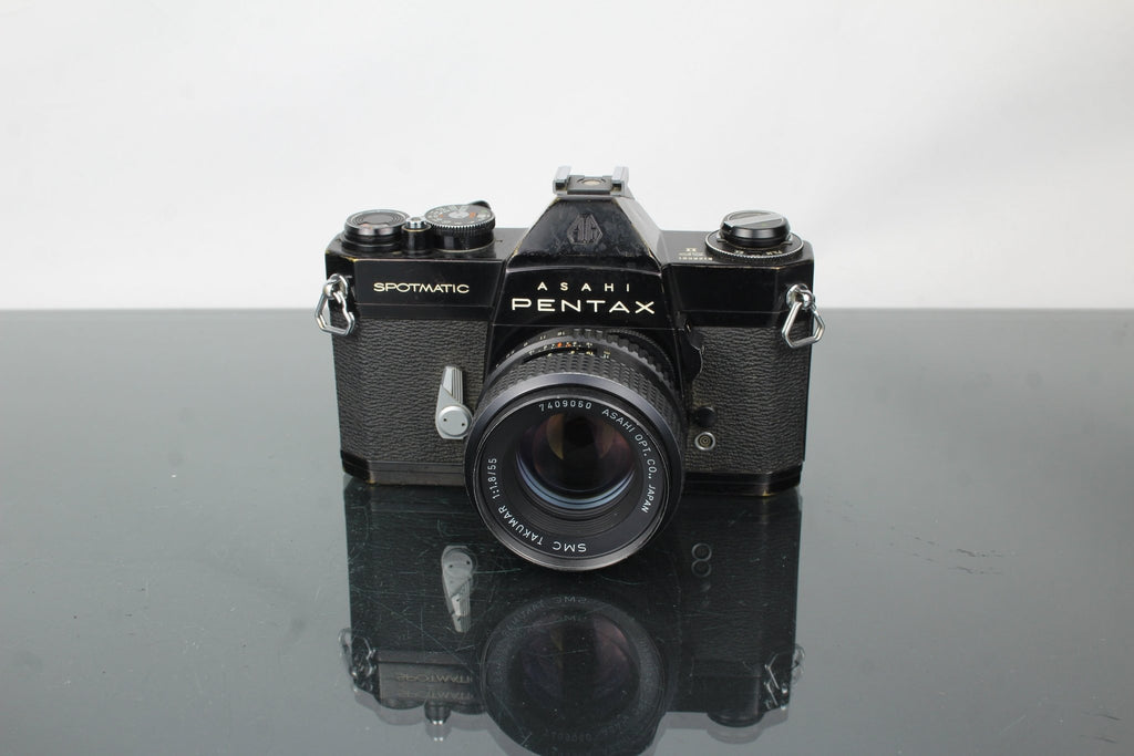 Pentax Asahi Spotmatic SP II + 55mm f/1.8 Takumar lens (M42 mount) - Dutch|Thrift