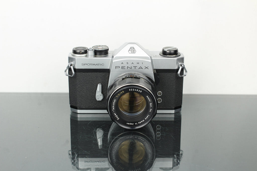 Pentax Asahi Spotmatic SP + Super Takumar 55mm f/2 - Dutch|Thrift
