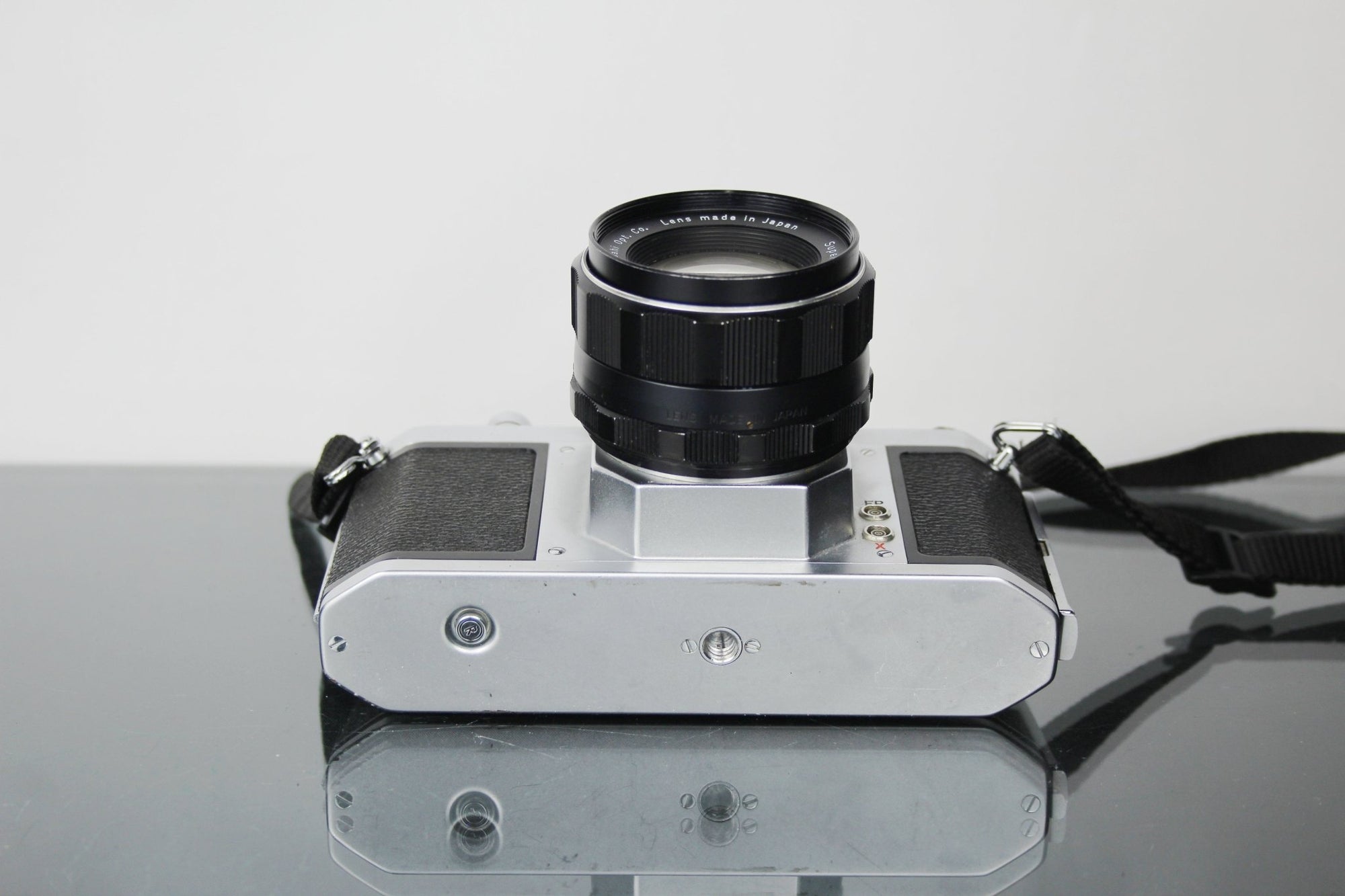 Pentax Asahi SV + Asahi Super Takumar 55mm f/2 M42 lens - Dutch|Thrift