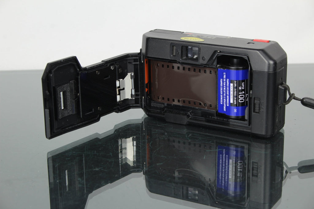 Pentax DX - Dutch|Thrift