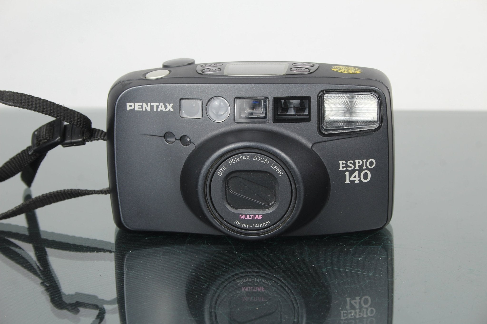 Pentax Espio 140 – Dutch|Thrift