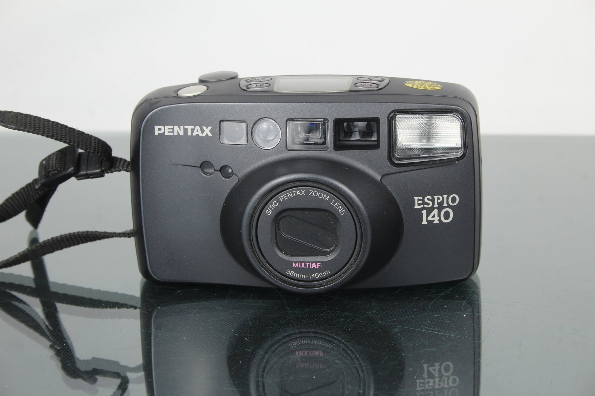 Pentax Espio 140 - Dutch|Thrift