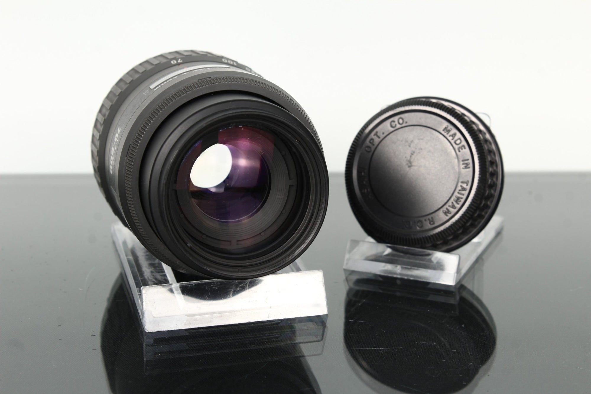 Pentax - F Zoom 1:4 - 5.6 70 - 200mm - Dutch|Thrift