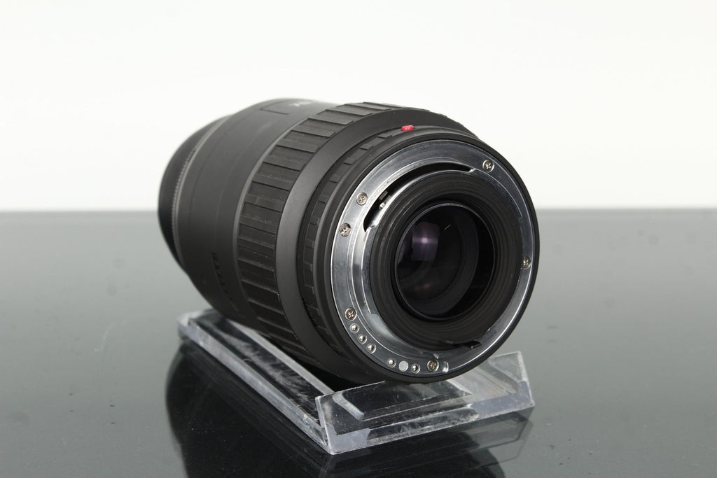 Pentax - F Zoom 1:4 - 5.6 70 - 200mm - Dutch|Thrift