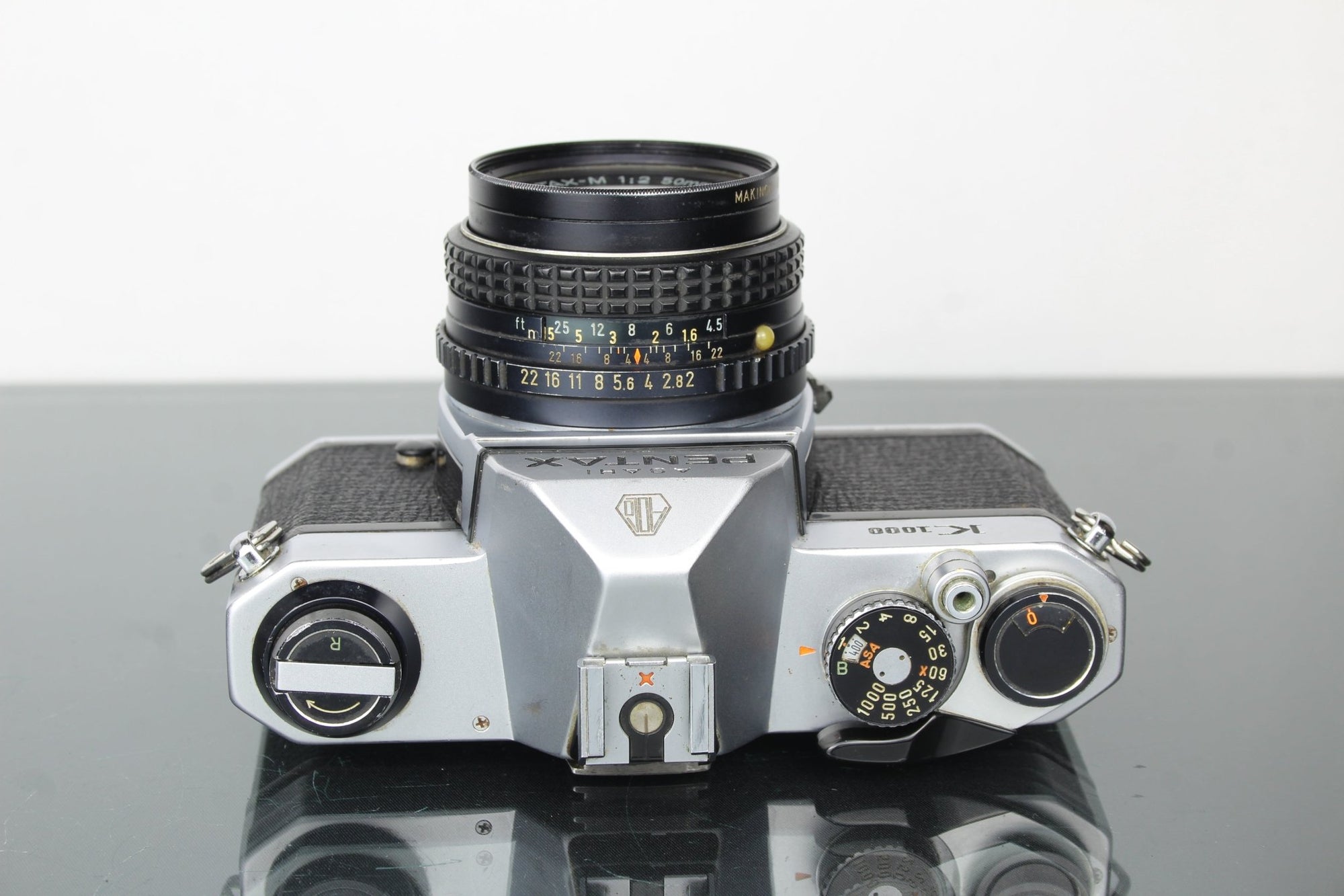 Pentax K1000 + 50mm 1:2 Pentax lens - Dutch|Thrift