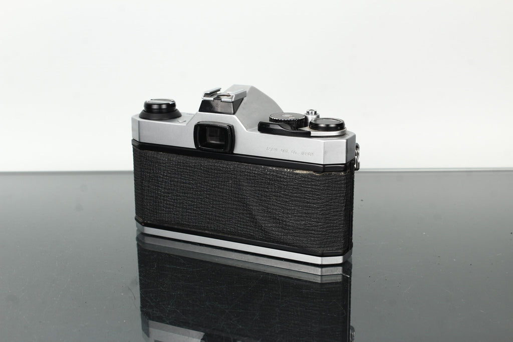 Pentax K1000 + Pentax - M 50mm f/2 - Dutch|Thrift