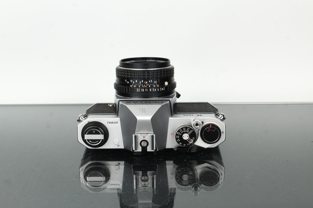 Pentax K1000 + Pentax - M 50mm f/2 - Dutch|Thrift