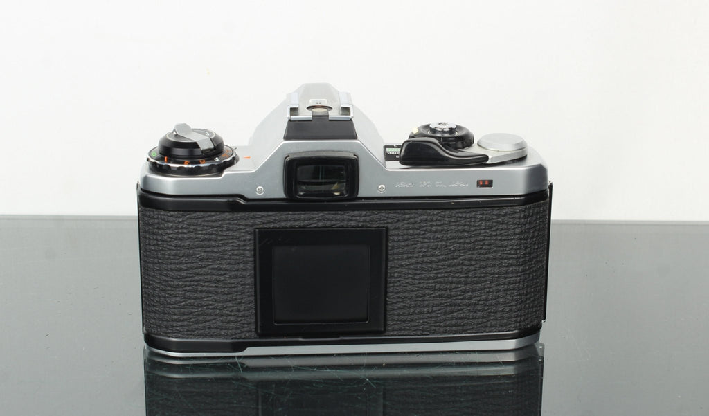 Pentax ME + 50mm 1.4 Pentax lens - Dutch|Thrift