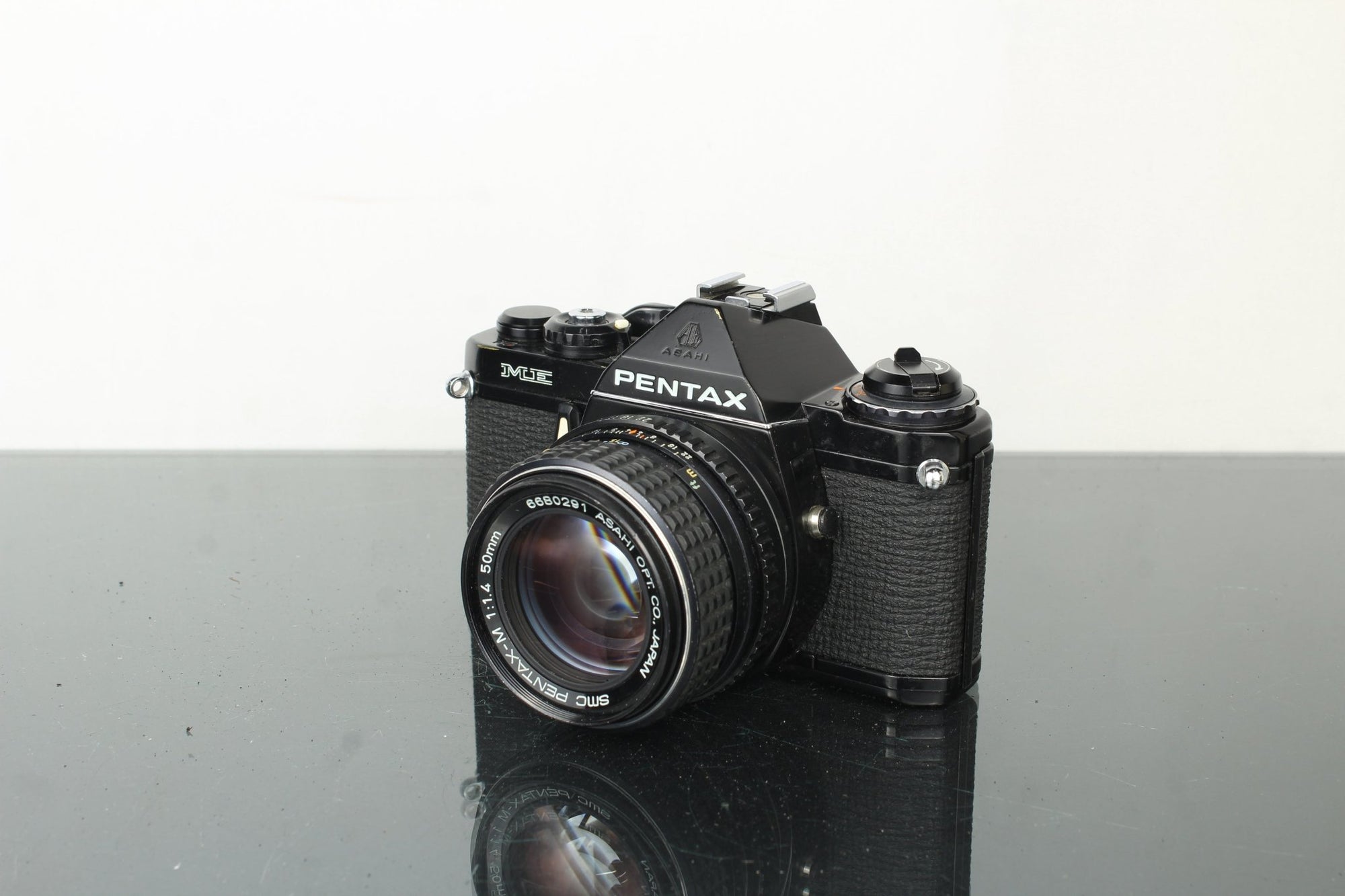 Pentax ME + 50mm 1.4 Pentax - M lens - Dutch|Thrift