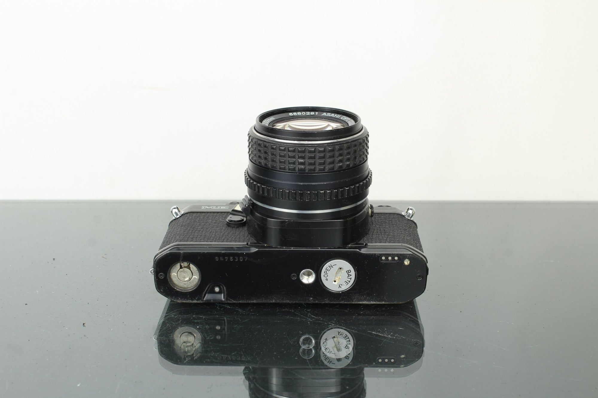 Pentax ME + 50mm 1.4 Pentax - M lens - Dutch|Thrift