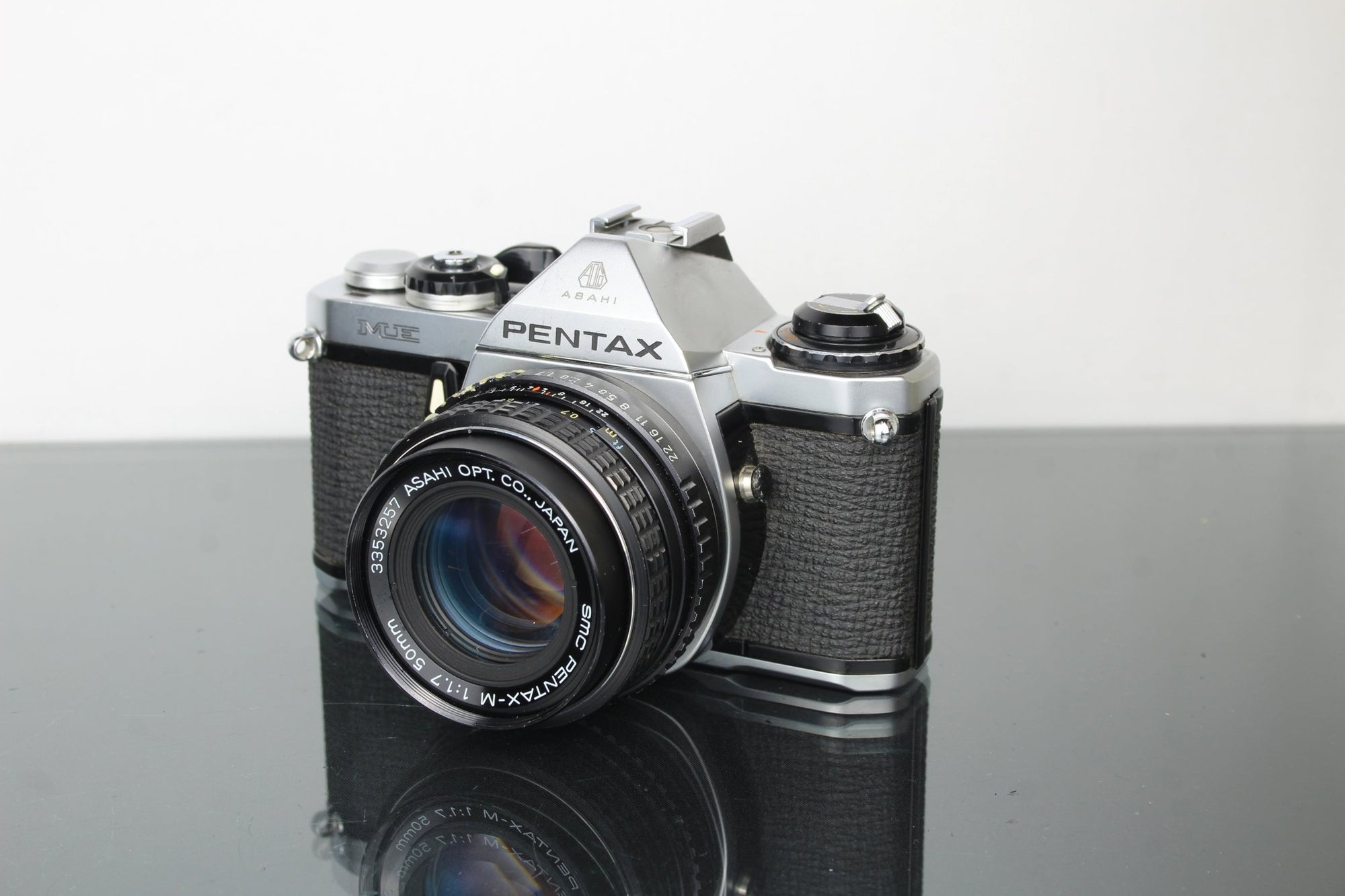 Pentax ME + 50mm 1.7 Pentax - M lens - Dutch|Thrift