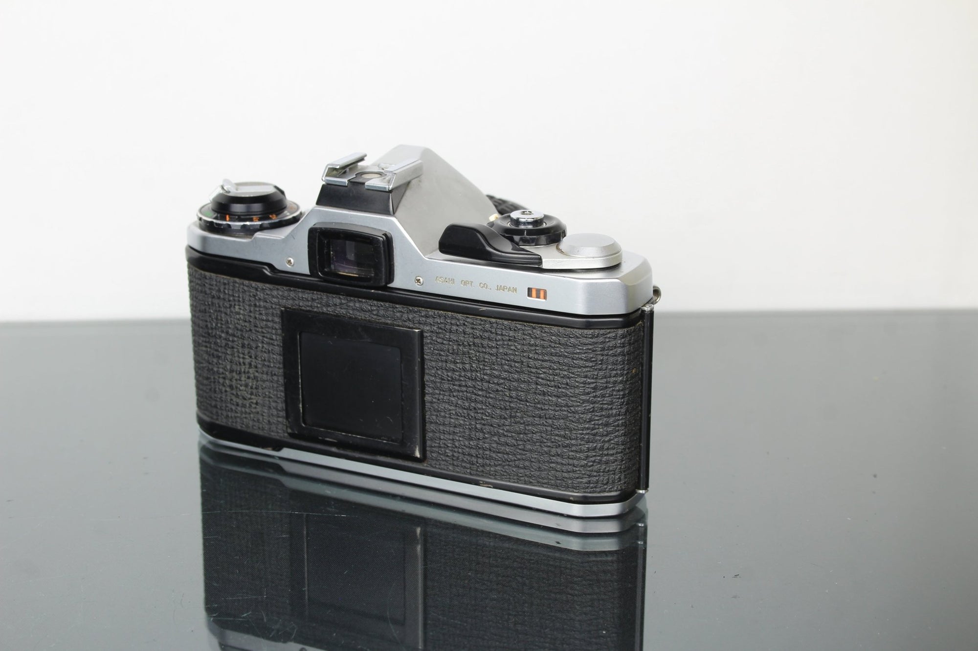 Pentax ME + 50mm 1.7 Pentax - M lens - Dutch|Thrift