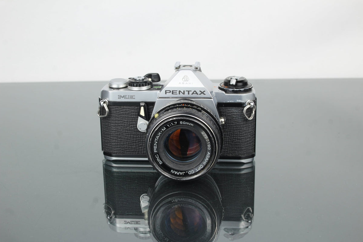 Pentax ME + 50mm 1.7 Pentax - M lens - Dutch|Thrift