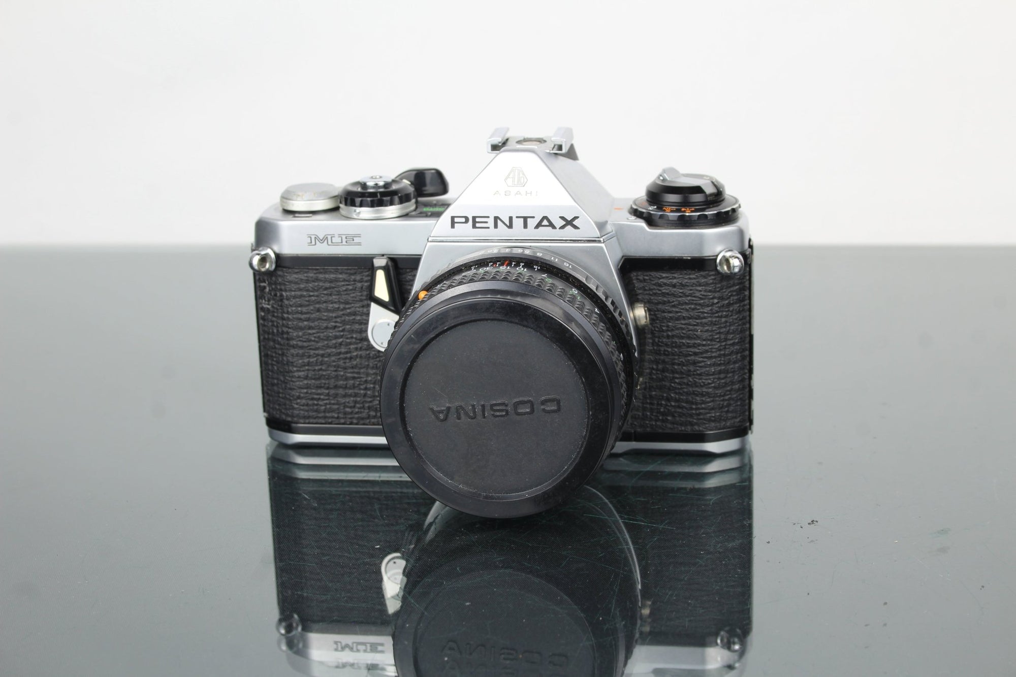 Pentax ME + 50mm f/2 Cosina lens - Dutch|Thrift
