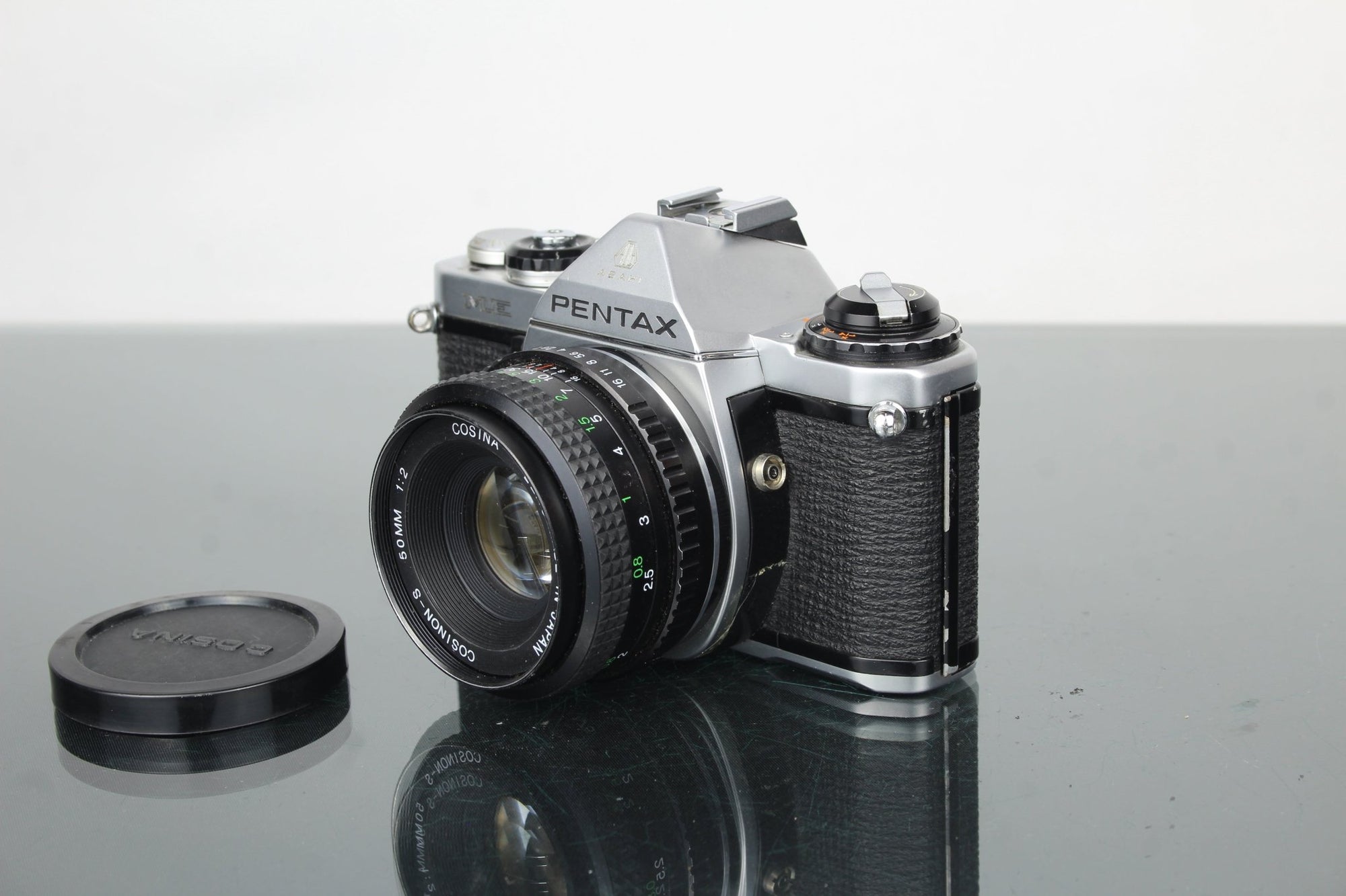 Pentax ME + 50mm f/2 Cosina lens - Dutch|Thrift
