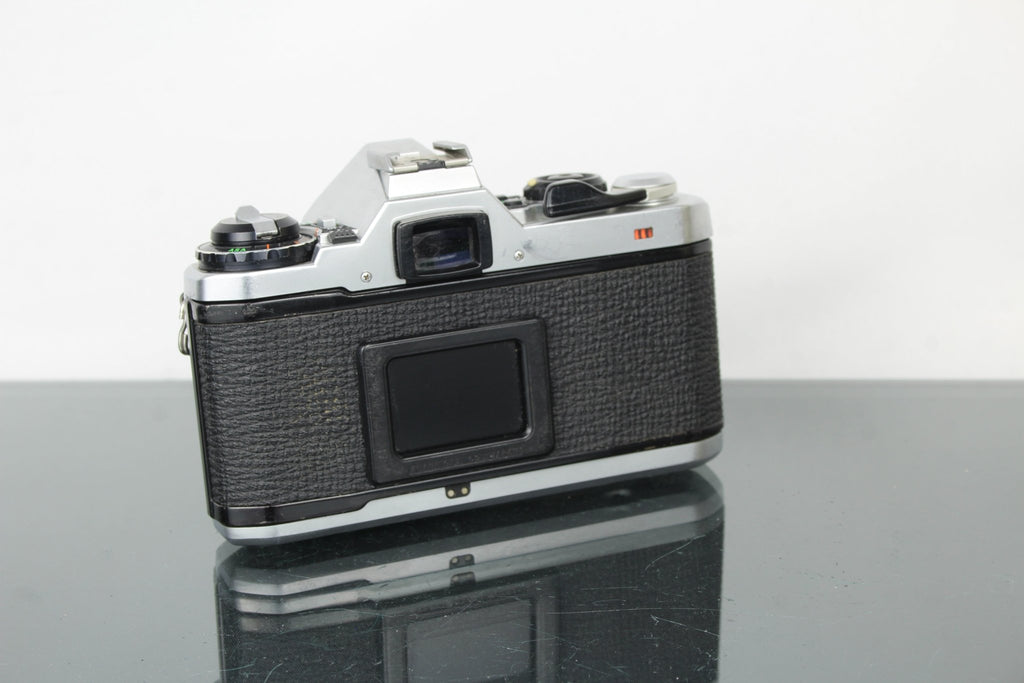 Pentax ME F + 50mm 1.7 Pentax lens - Dutch|Thrift