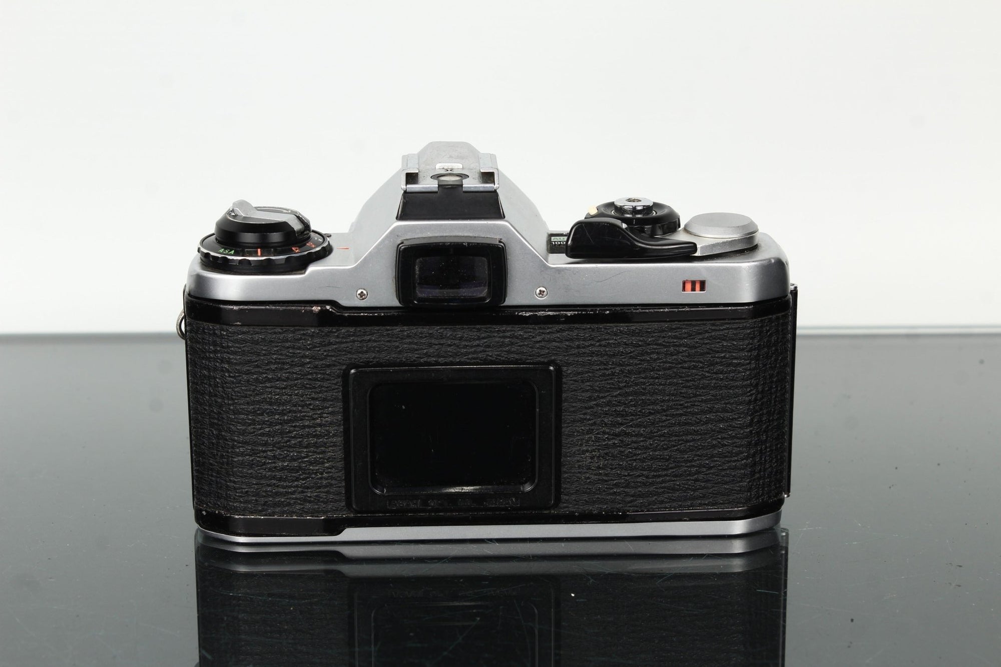 Pentax ME + Pentax - M 1:1.7 50mm - Dutch|Thrift