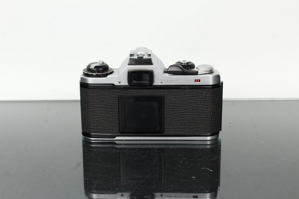 Pentax ME + Pentax - M 1:2 50mm - Dutch|Thrift