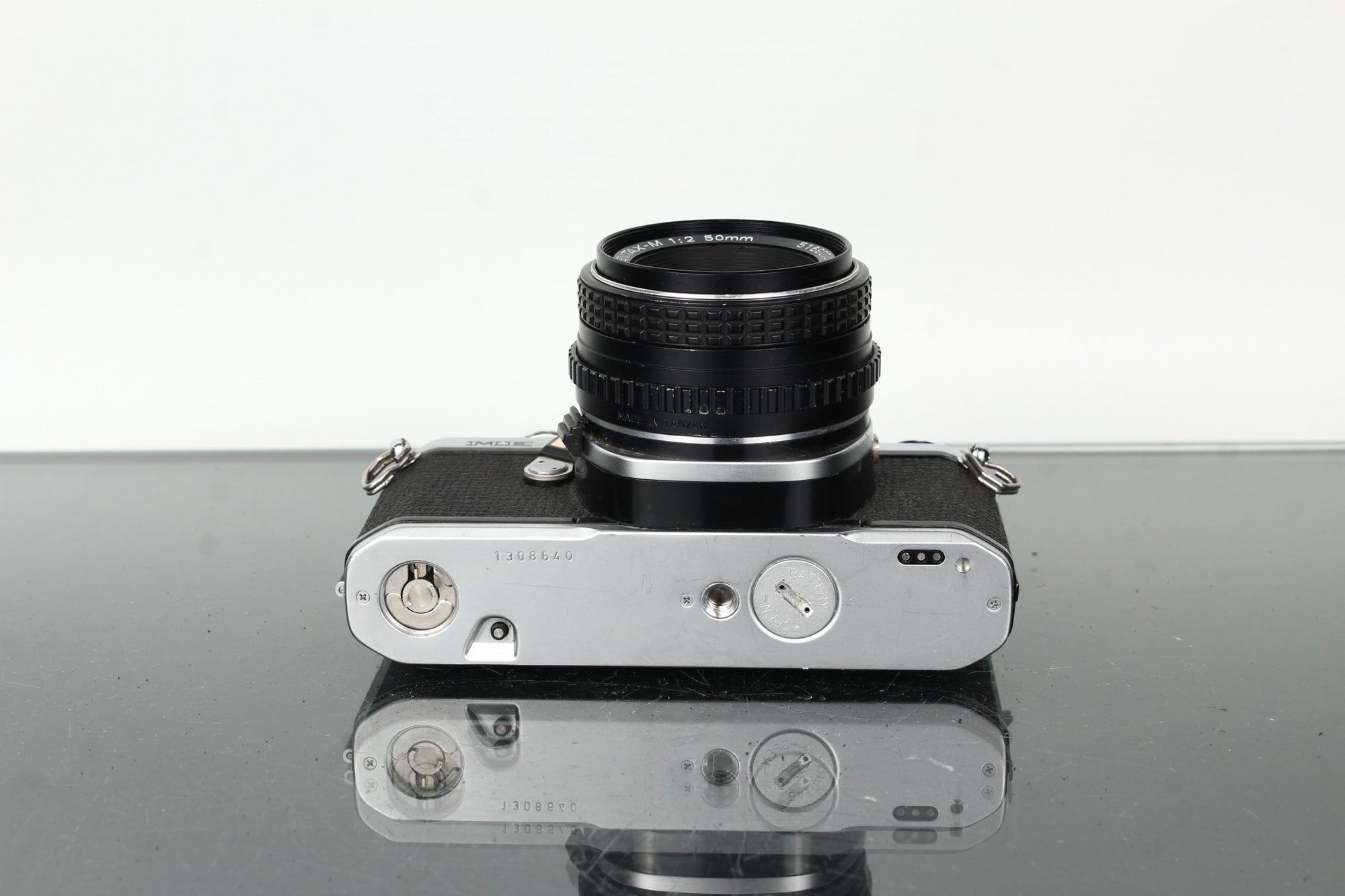 Pentax ME + Pentax - M 1:2 50mm - Dutch|Thrift