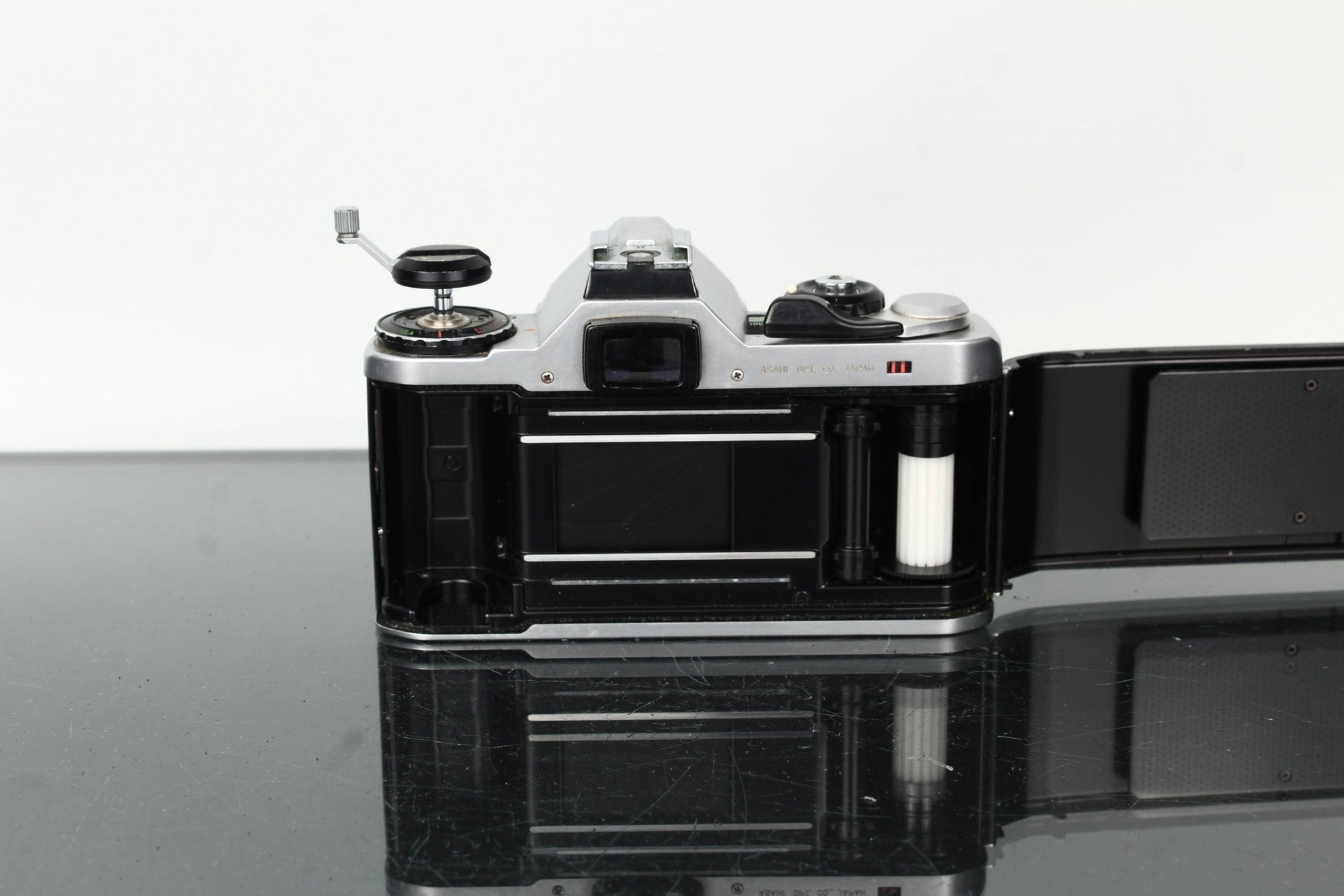 Pentax ME + Pentax - M 1:2 50mm - Dutch|Thrift