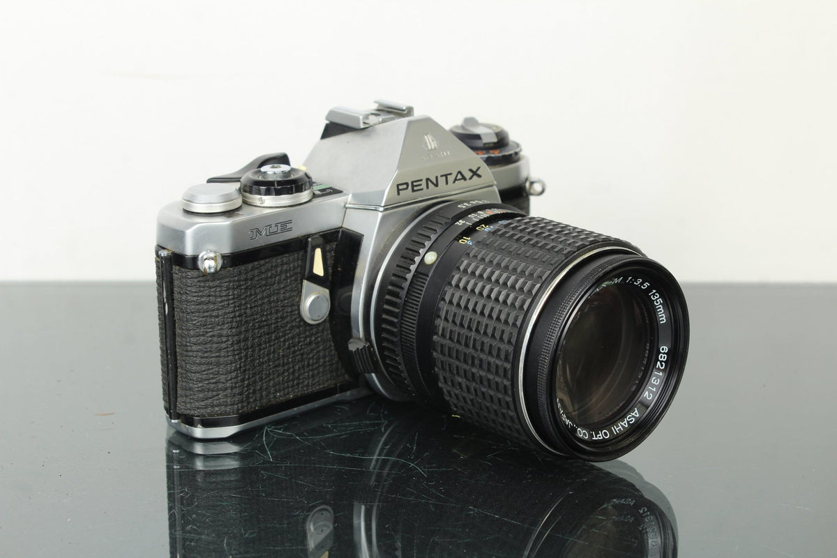 Pentax ME + Pentax M 135mm f/3.5 lens - Dutch|Thrift