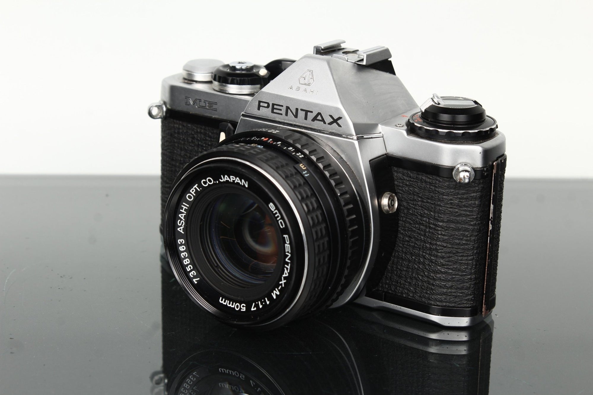 Pentax ME + Pentax - M 50mm f/1.7 - Dutch|Thrift