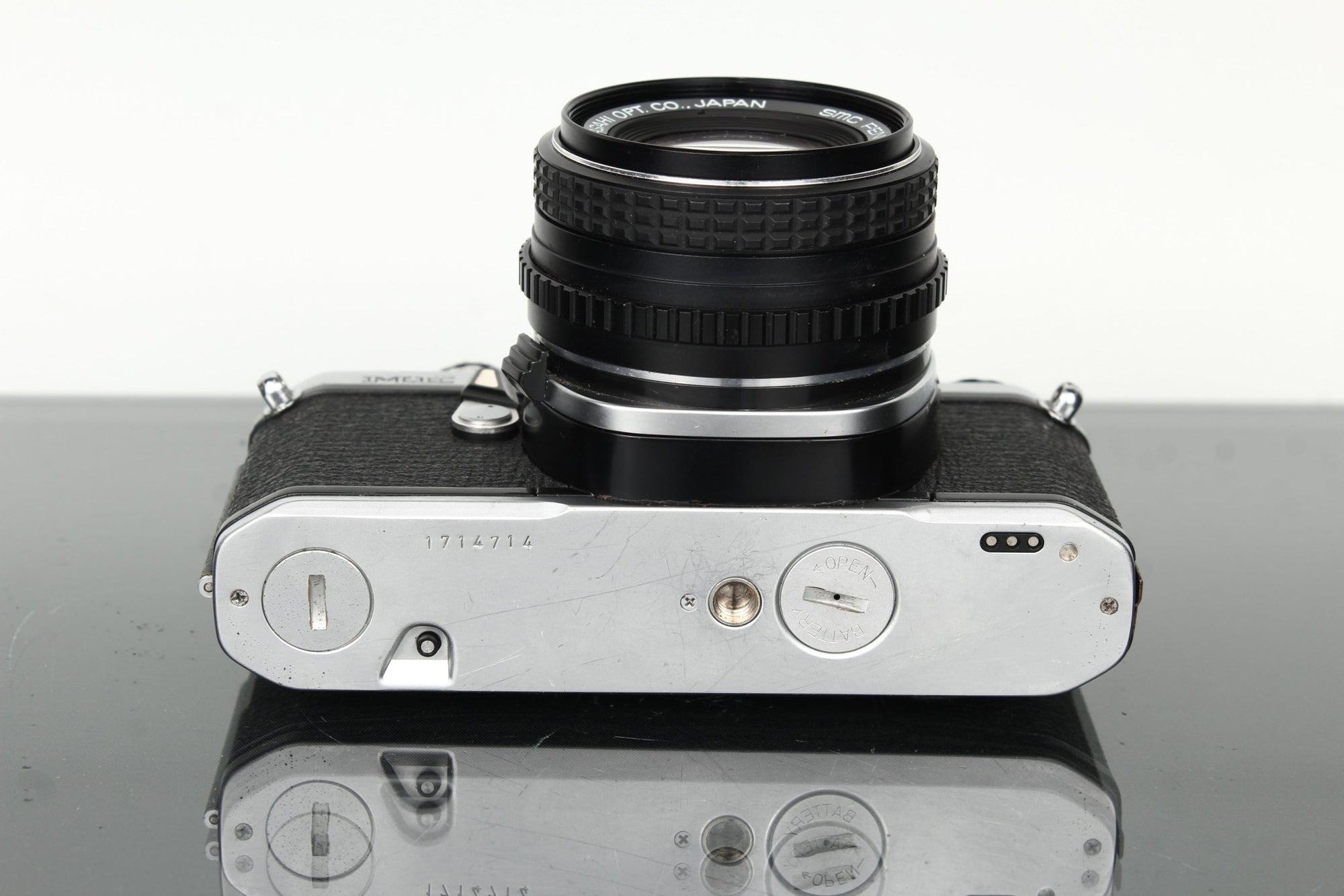 Pentax ME + Pentax - M 50mm f/1.7 - Dutch|Thrift