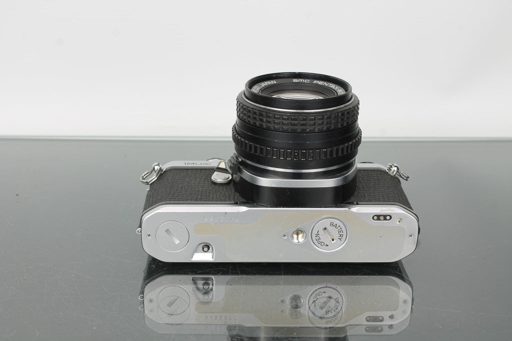 Pentax ME + Pentax - M 50mm f/1.7 - Dutch|Thrift