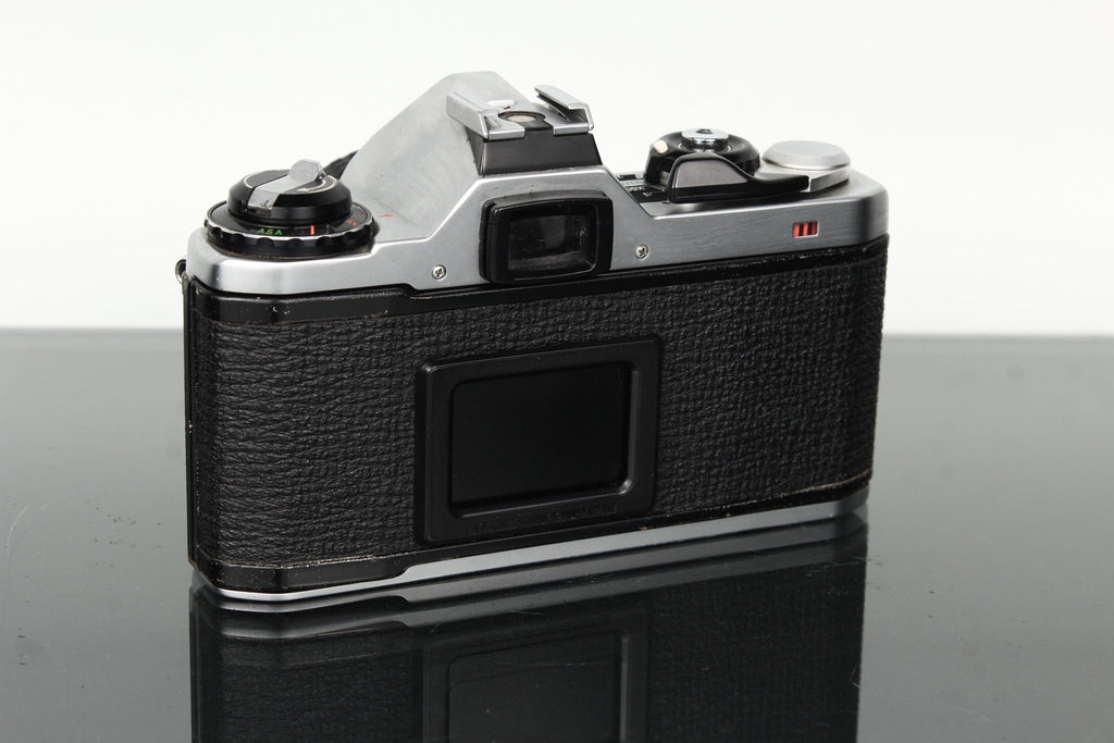 Pentax ME + Pentax - M 50mm f/1.7 - Dutch|Thrift