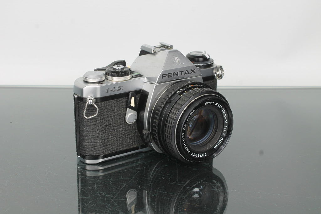 Pentax ME + Pentax - M 50mm f/1.7 - Dutch|Thrift