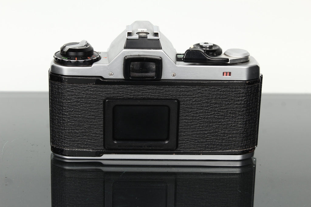 Pentax ME + Pentax - M 50mm f/1.7 - Dutch|Thrift