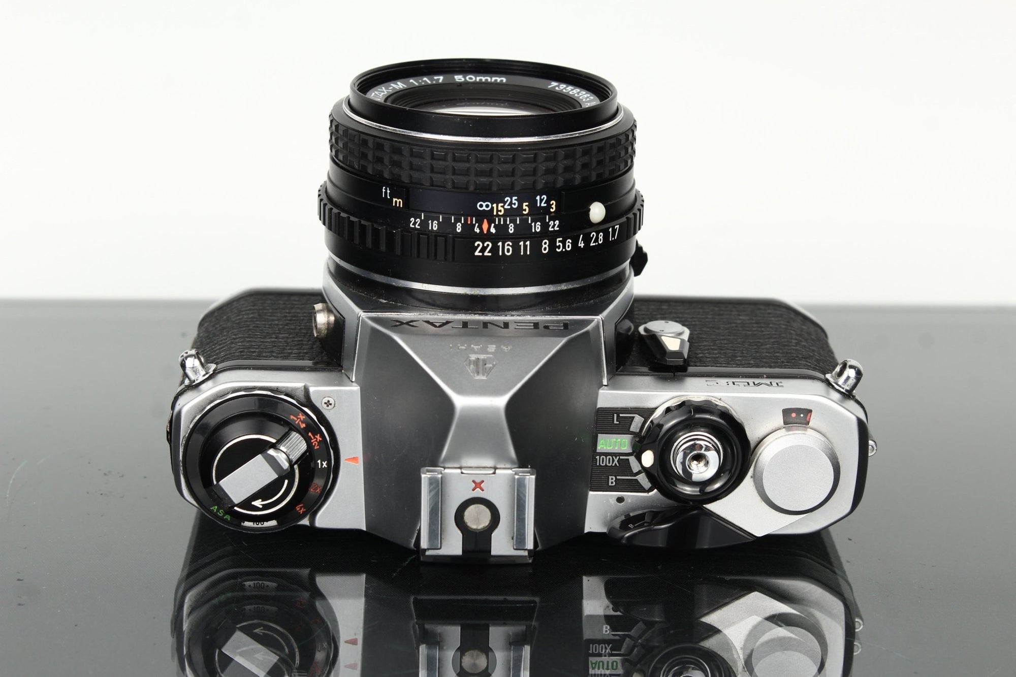 Pentax ME + Pentax - M 50mm f/1.7 - Dutch|Thrift