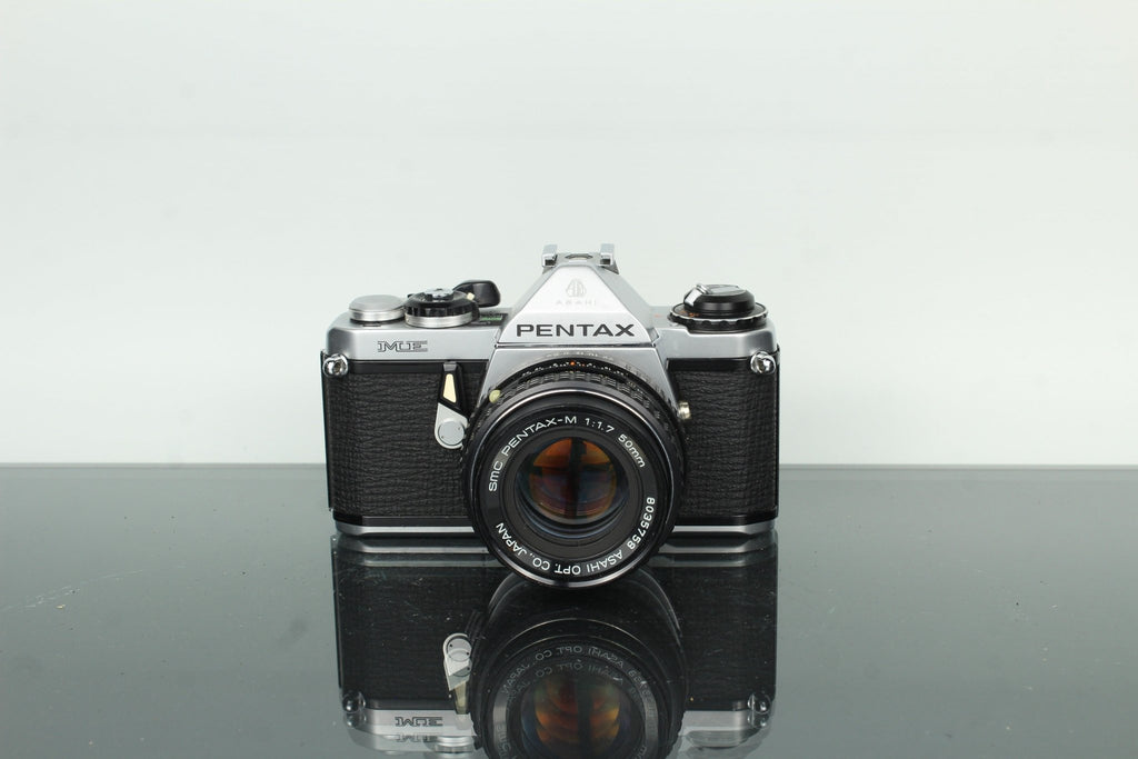 Pentax ME SMC - M 50mm f/1.7 - Dutch|Thrift
