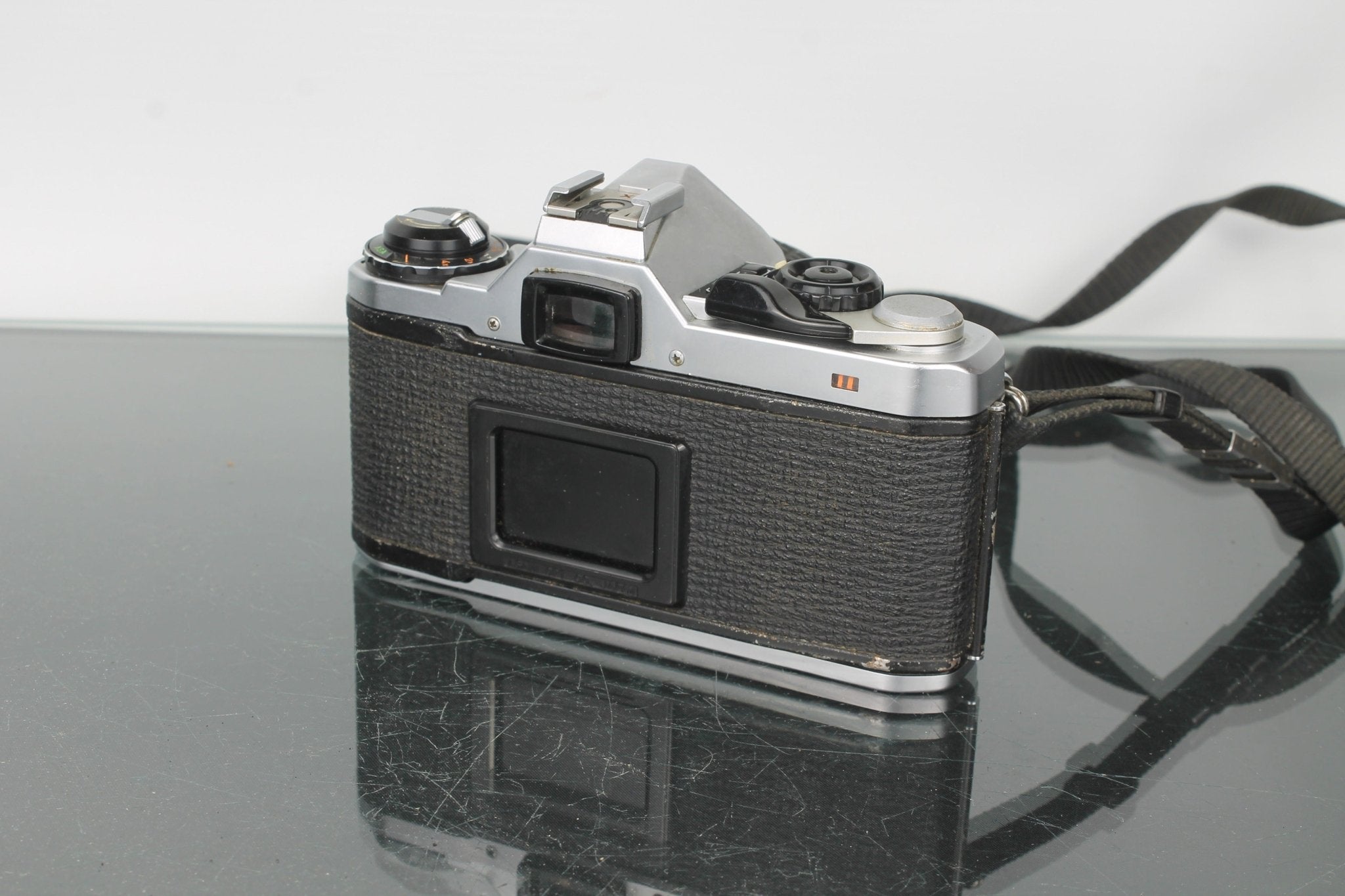 Pentax ME Super 35mm Film SLR Camera with 50mm f/1.7 Lens – Dutch