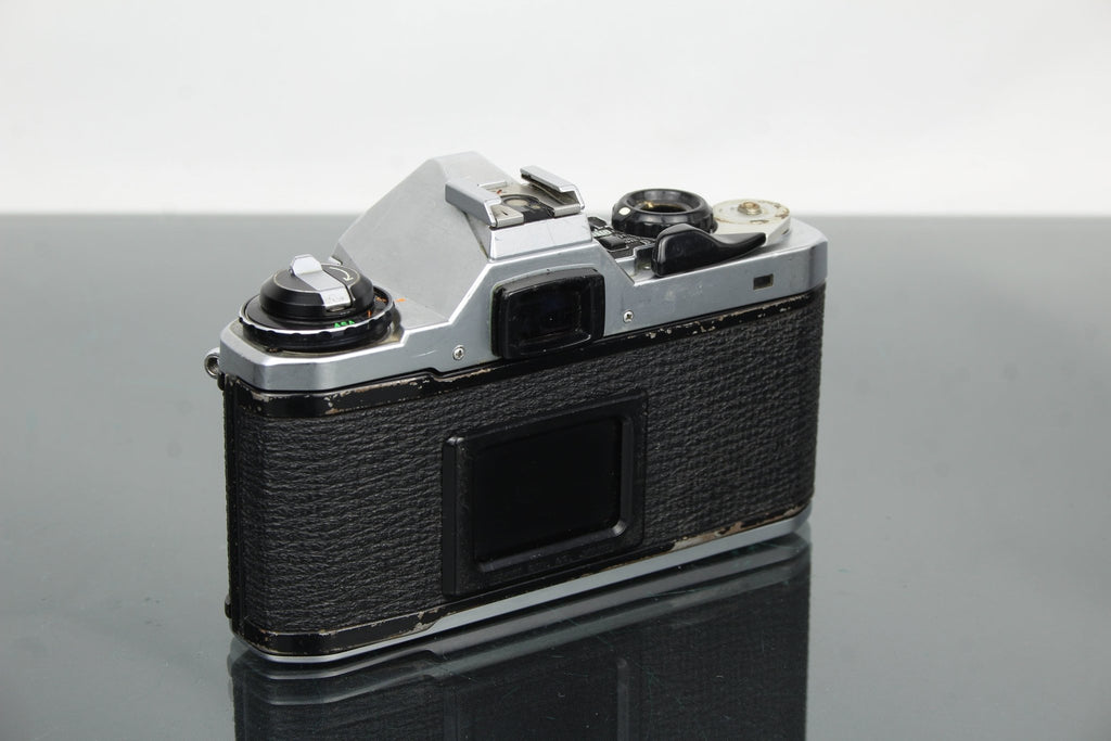 Pentax ME super Custom made Clock - Dutch|Thrift