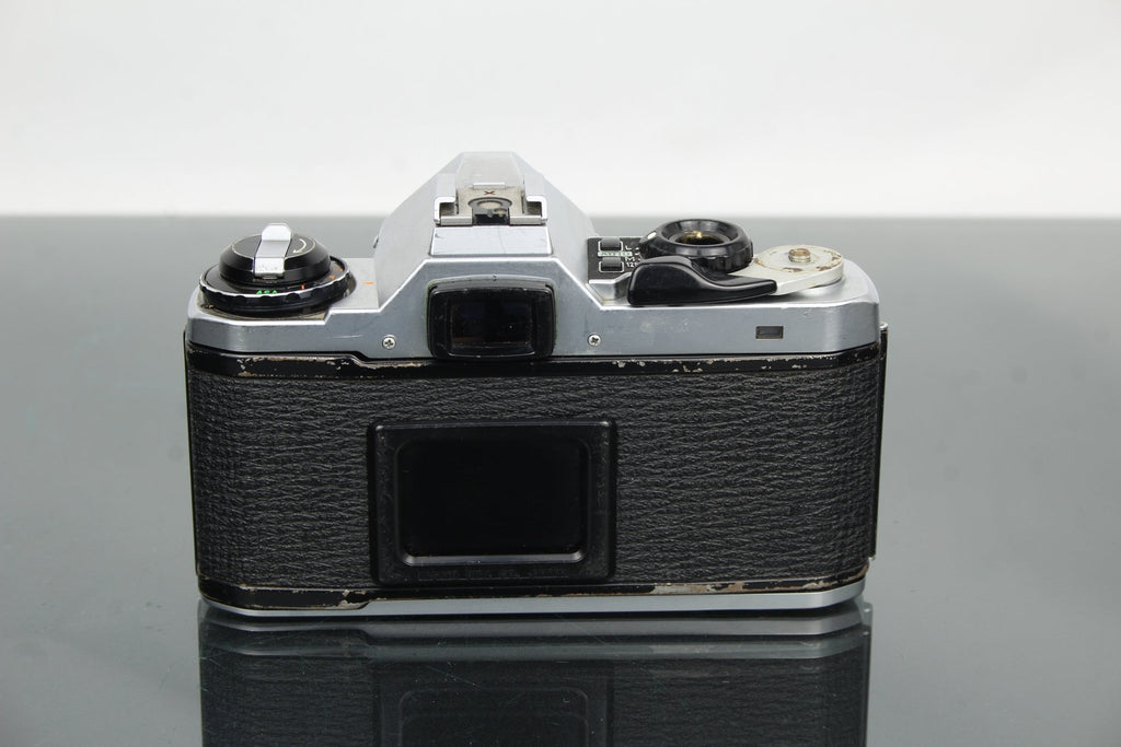 Pentax ME super Custom made Clock - Dutch|Thrift