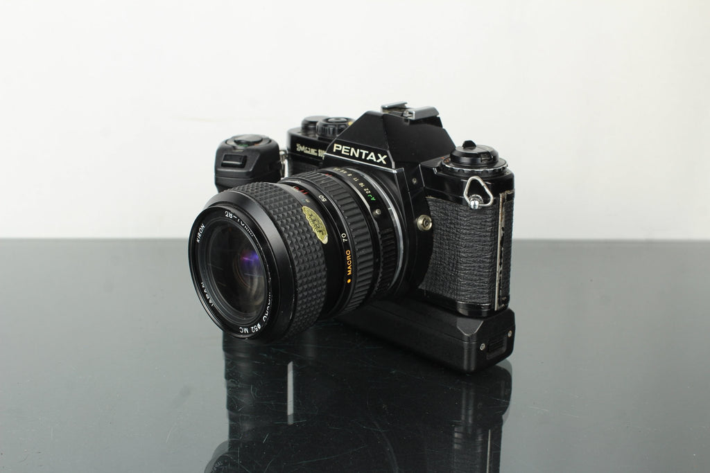 Pentax ME Super + Kiron 28 - 70mm f/3.5 - 4.5 Macro lens - Dutch|Thrift