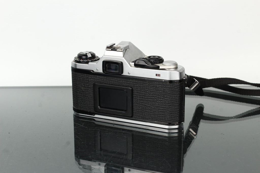 Pentax ME Super + Pentax - M 1:1.7 50mm - Dutch|Thrift