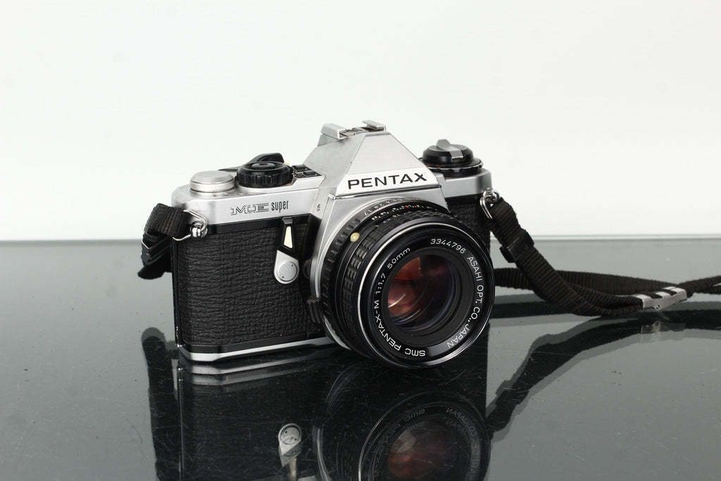 Pentax ME Super + Pentax - M 1:1.7 50mm - Dutch|Thrift