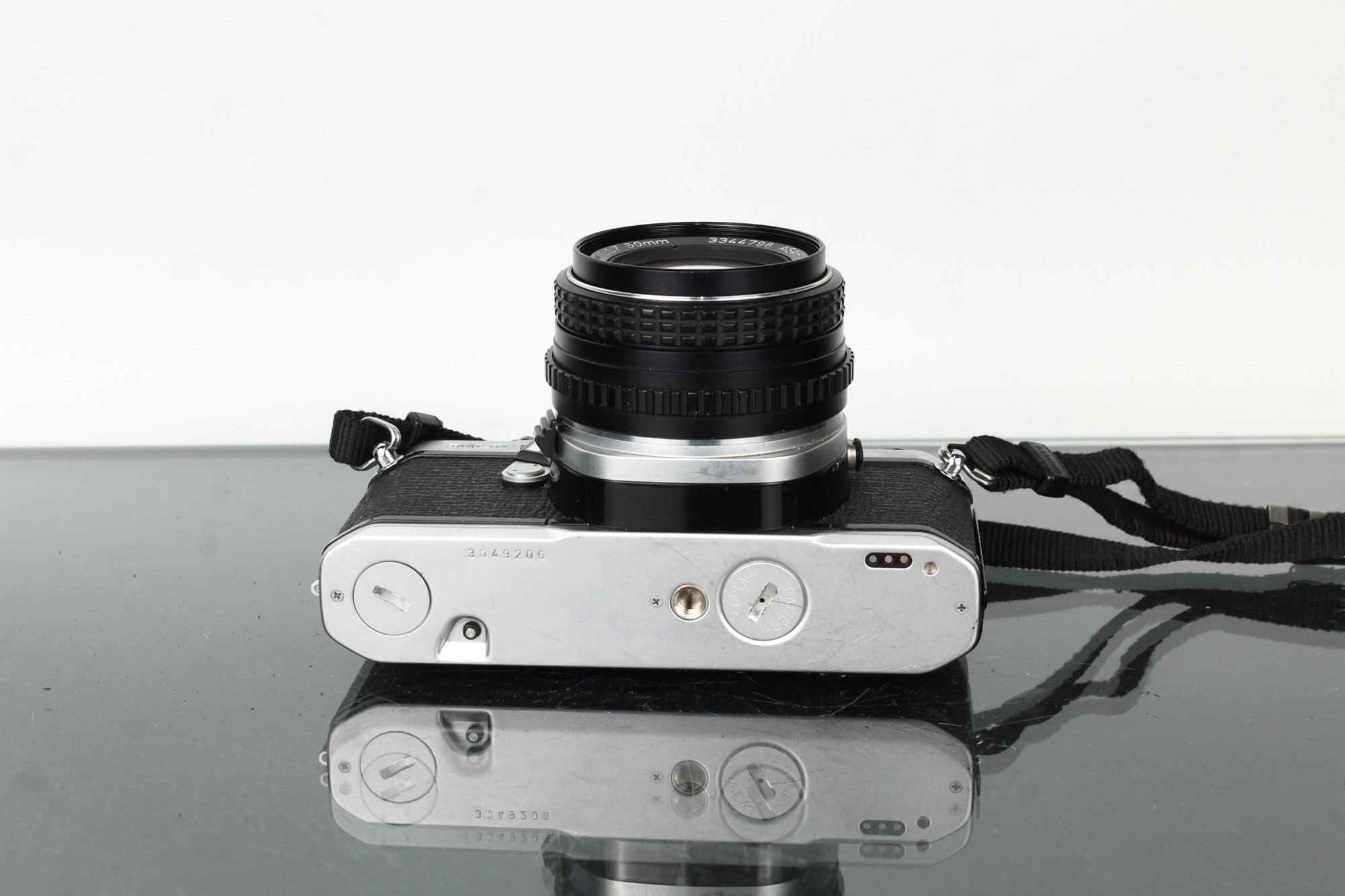 Pentax ME Super + Pentax - M 1:1.7 50mm - Dutch|Thrift