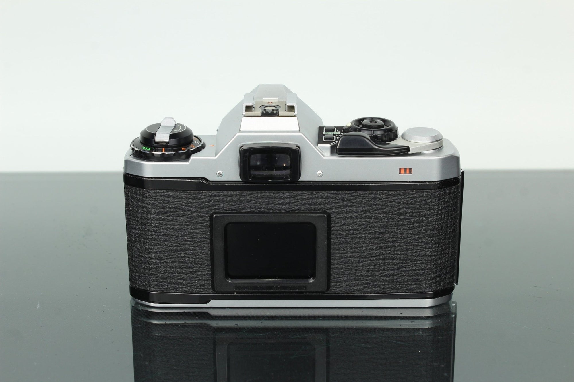 Pentax ME Super + Pentax - M 1:2 50mm - Dutch|Thrift