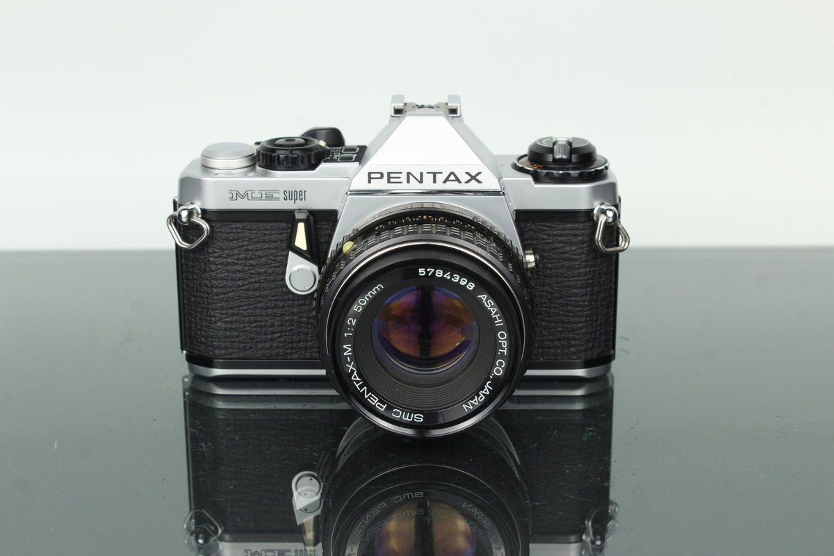 Pentax ME Super + Pentax - M 1:2 50mm - Dutch|Thrift