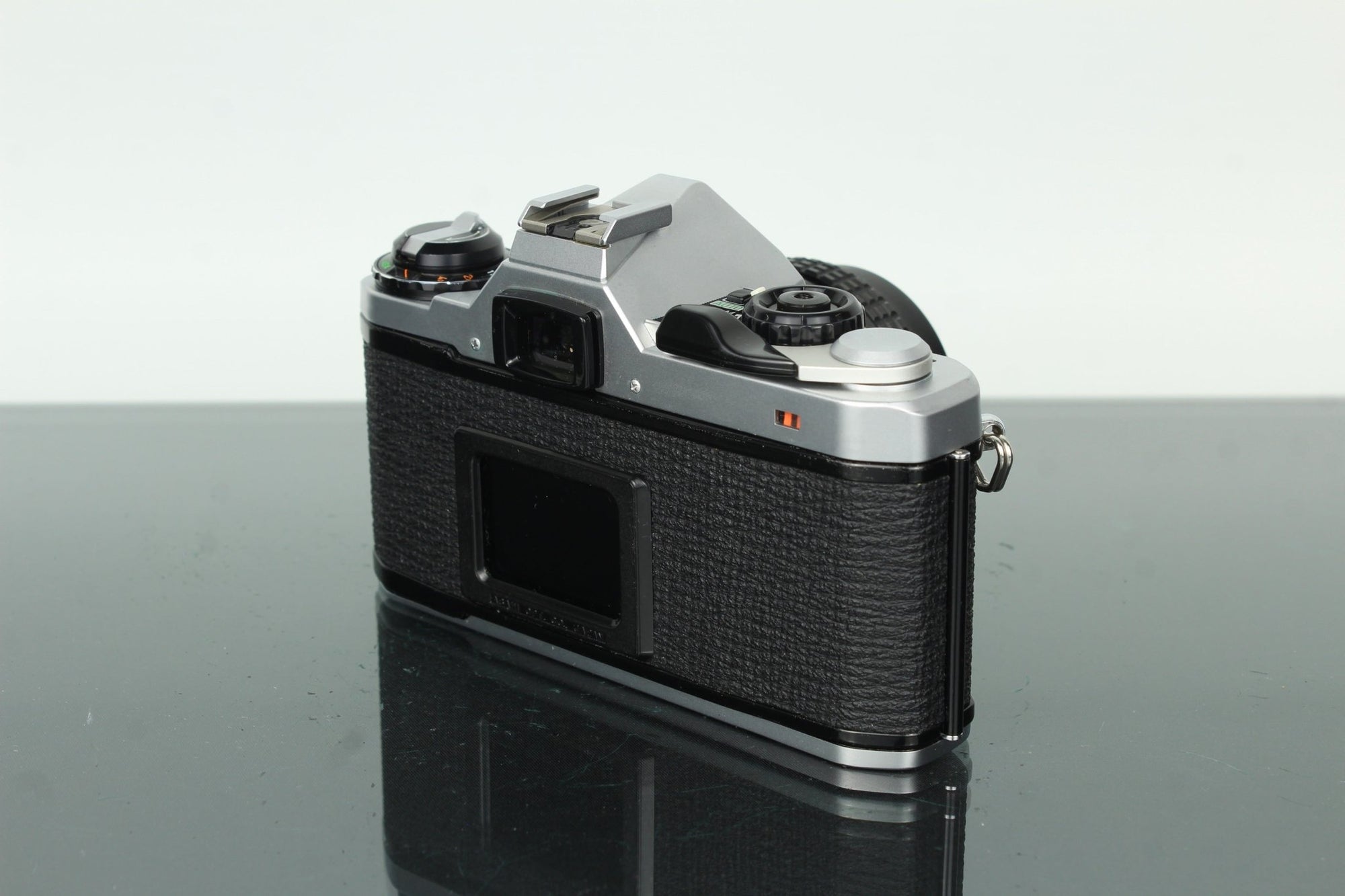 Pentax ME Super + Pentax - M 1:2 50mm - Dutch|Thrift