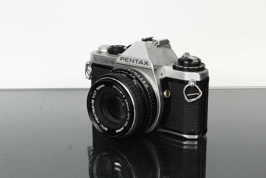Pentax ME Super + Pentax - M 50mm f/1.7 - Dutch|Thrift