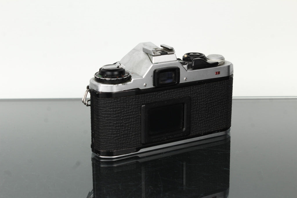 Pentax ME Super + Pentax - M 50mm f/1.7 - Dutch|Thrift