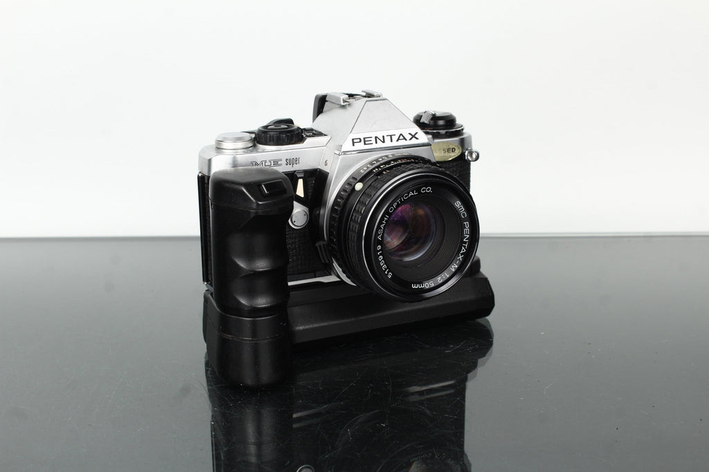 Pentax ME Super + SMC Pentax - M 1:2 50mm - Dutch|Thrift